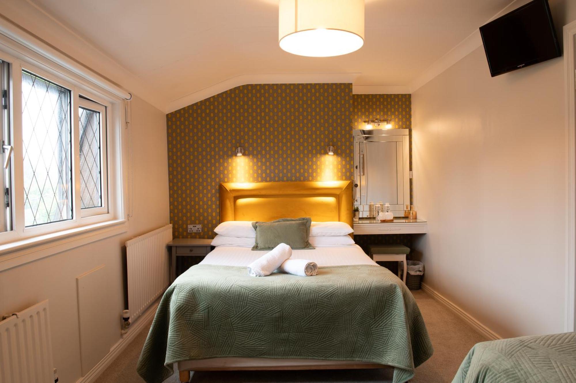 גלוואיי Adare Guesthouse מראה חיצוני תמונה